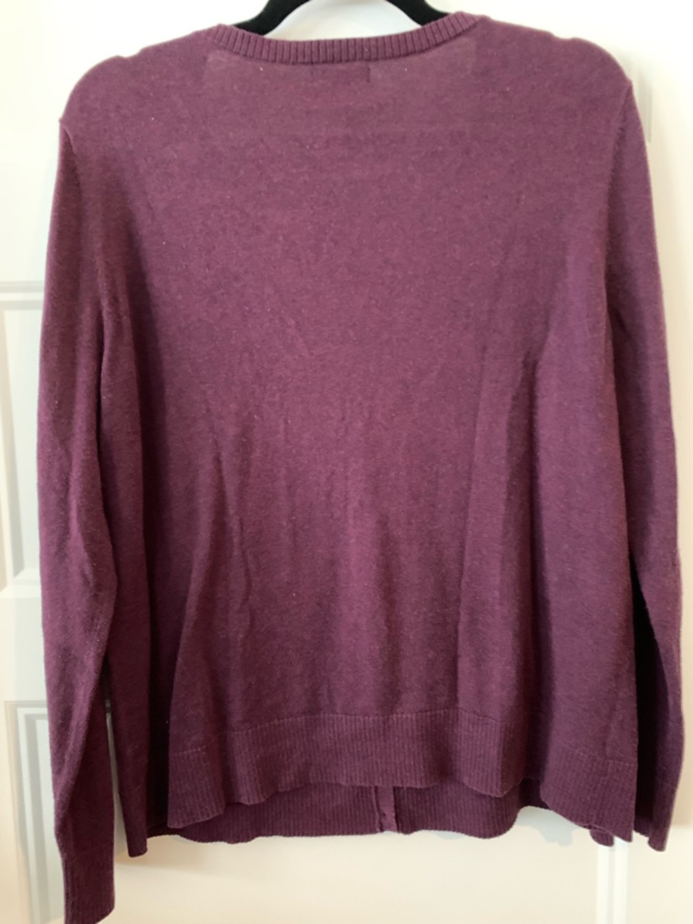 Reitman's Essentials women's cotton blend knit eggplant  V-Neck Button Cardigan - Picture 4 of 4